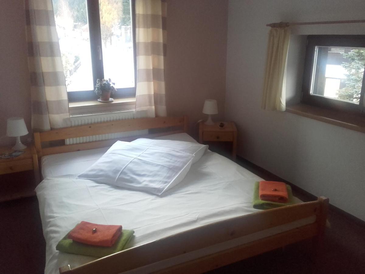 Hotel Anna Harrachov Buitenkant foto