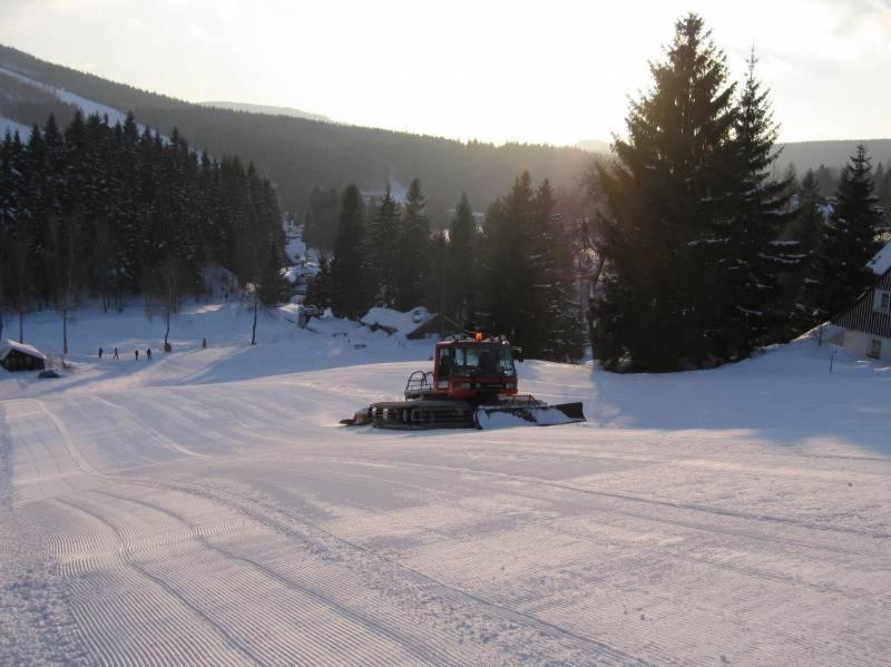 Hotel Anna Harrachov Buitenkant foto