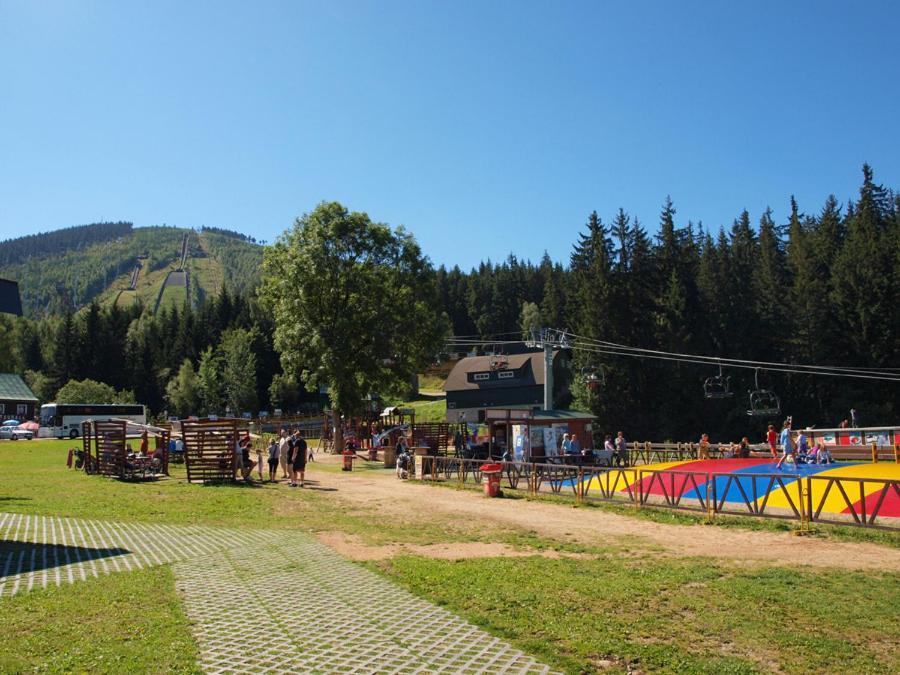 Hotel Anna Harrachov Buitenkant foto