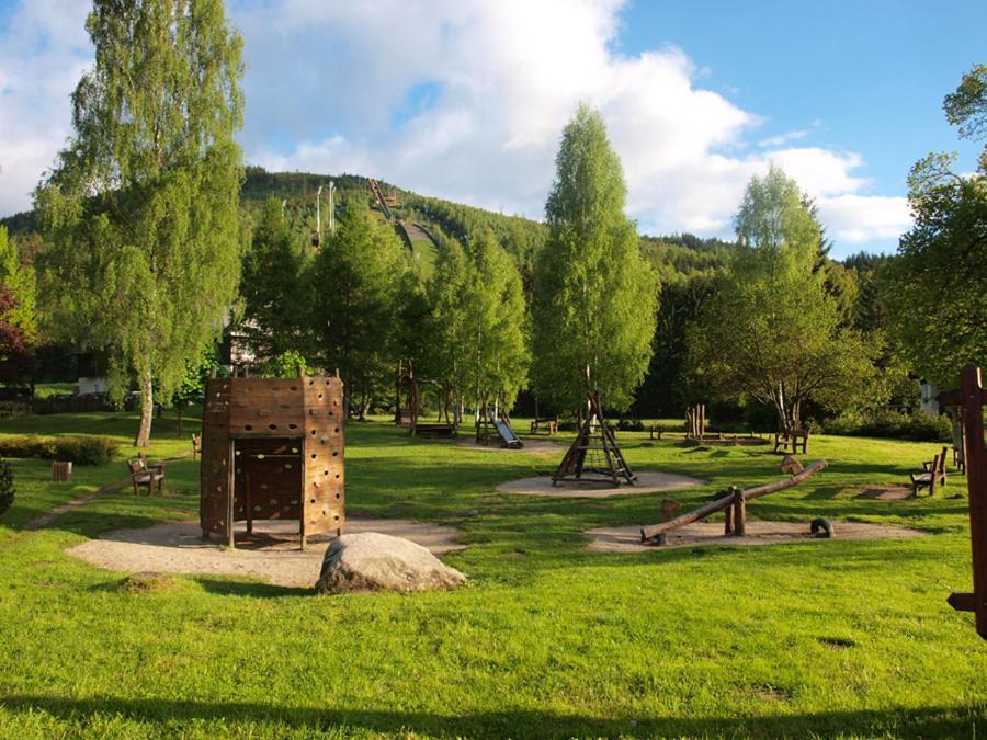 Hotel Anna Harrachov Buitenkant foto