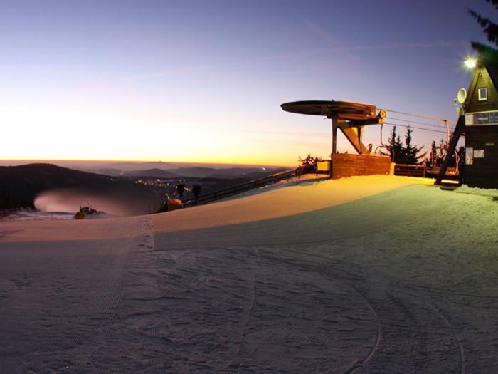 Hotel Anna Harrachov Buitenkant foto