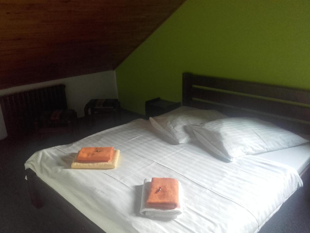 Hotel Anna Harrachov Buitenkant foto