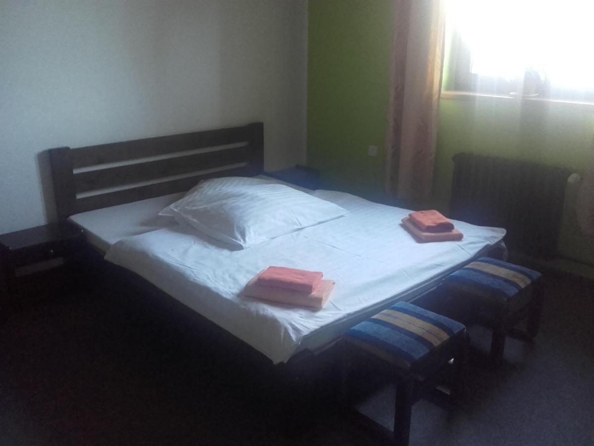 Hotel Anna Harrachov Buitenkant foto