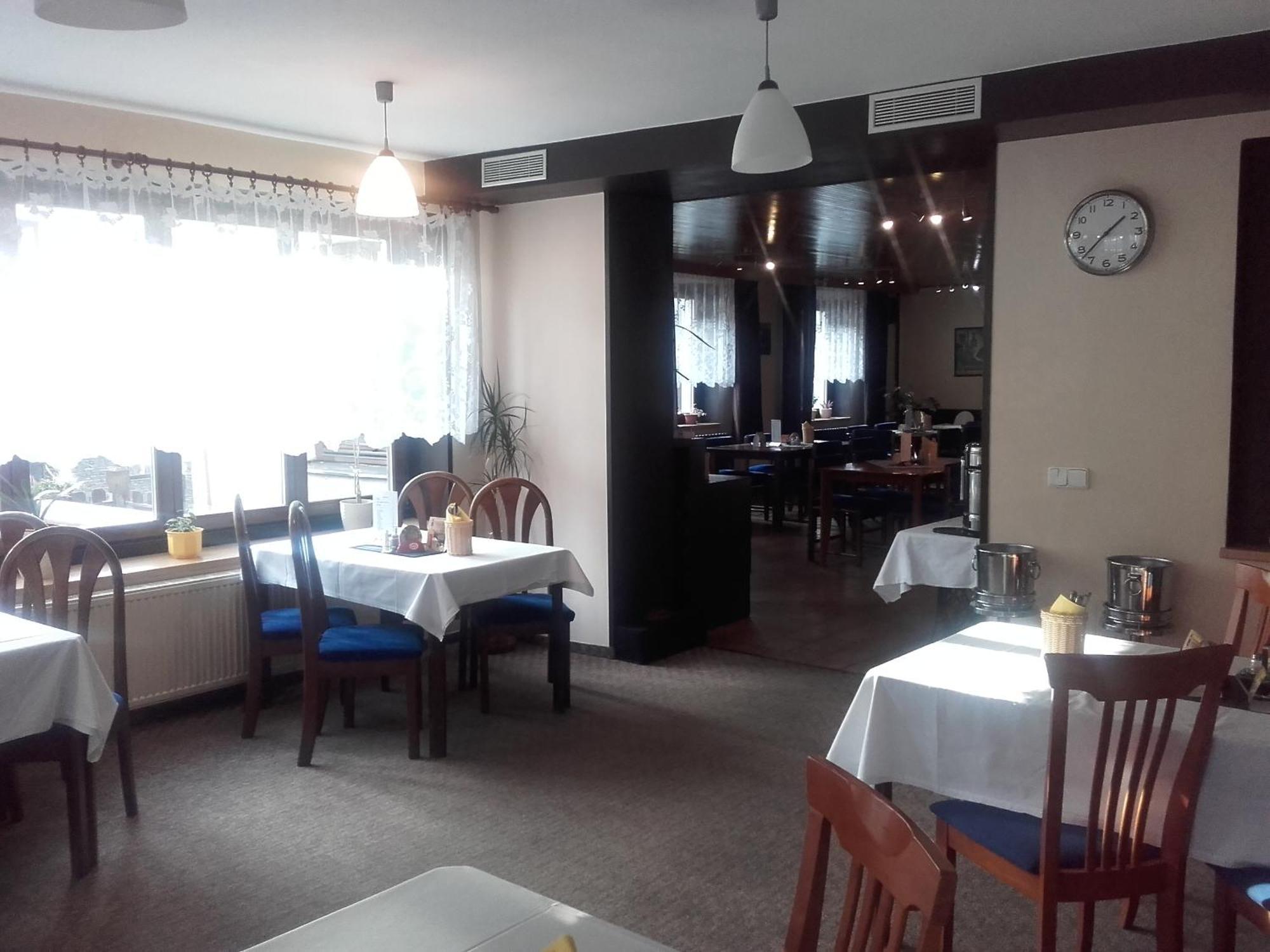 Hotel Anna Harrachov Buitenkant foto