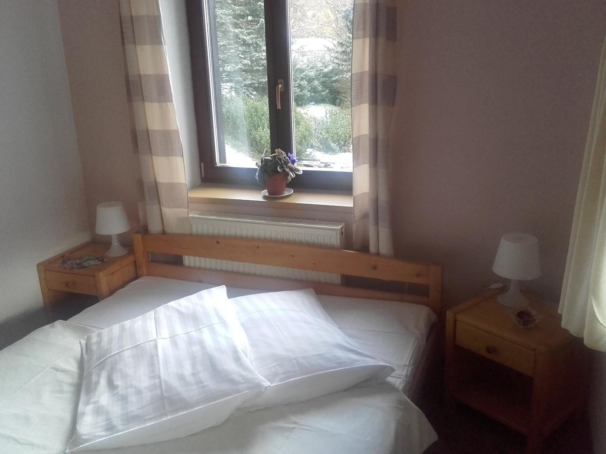 Hotel Anna Harrachov Buitenkant foto